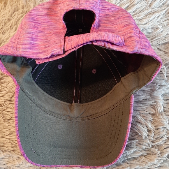 PUGS Pink/Gray Hat - Picture 5 of 6
